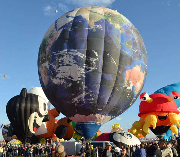 "Planet Earth" balloon